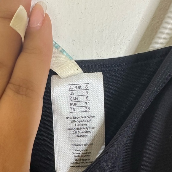 Nwot Sea Level Eco Essentials Spliced A-DD Cup One Piece Swimsuit sz 4 - Picture 6 of 6